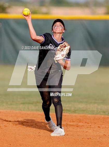 Thumbnail 1 in Barbers Hill @ Fulshear 5A Region Playoff photogallery.