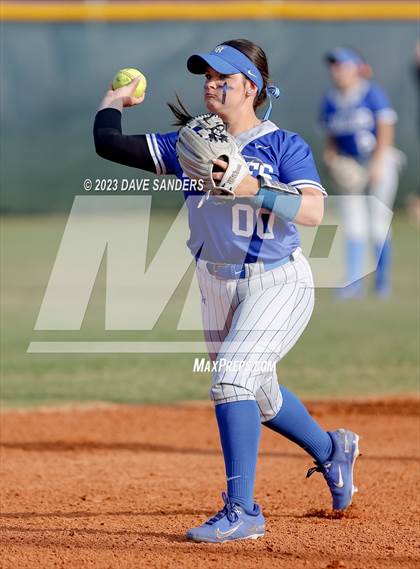 Thumbnail 1 in Barbers Hill @ Fulshear 5A Region Playoff photogallery.