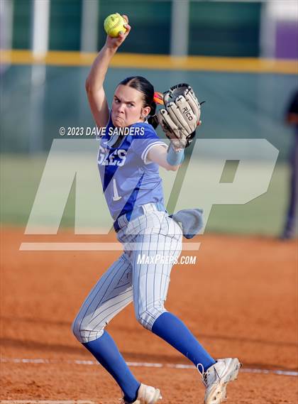 Thumbnail 2 in Barbers Hill @ Fulshear 5A Region Playoff photogallery.