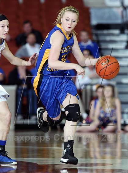 Thumbnail 1 in Highland vs. Saltillo (UIL 1A Semifinal) photogallery.