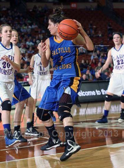 Thumbnail 1 in Highland vs. Saltillo (UIL 1A Semifinal) photogallery.