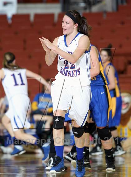 Thumbnail 2 in Highland vs. Saltillo (UIL 1A Semifinal) photogallery.