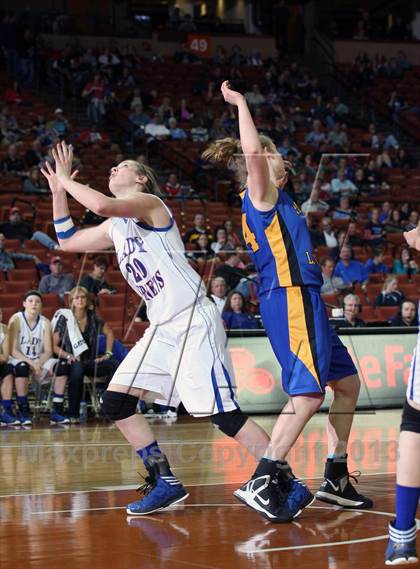 Thumbnail 2 in Highland vs. Saltillo (UIL 1A Semifinal) photogallery.