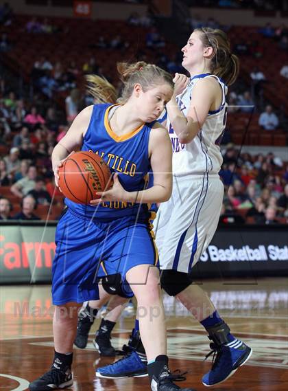 Thumbnail 2 in Highland vs. Saltillo (UIL 1A Semifinal) photogallery.