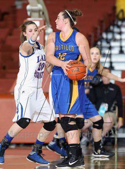 Thumbnail 2 in Highland vs. Saltillo (UIL 1A Semifinal) photogallery.