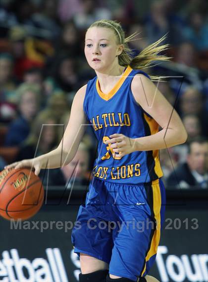 Thumbnail 3 in Highland vs. Saltillo (UIL 1A Semifinal) photogallery.