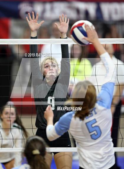 Thumbnail 2 in Pueblo West vs. D'Evelyn (CHSAA 4A State Playoff) photogallery.