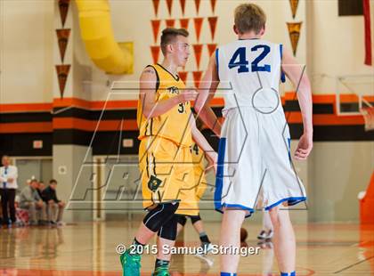 Thumbnail 3 in Castro Valley vs. Acalanes (Rob Vares Jr. Memorial Tournament) photogallery.