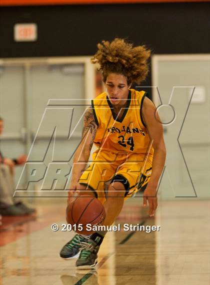 Thumbnail 1 in Castro Valley vs. Acalanes (Rob Vares Jr. Memorial Tournament) photogallery.