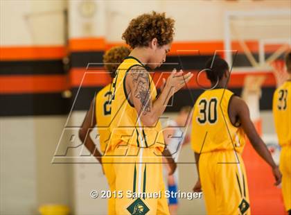 Thumbnail 3 in Castro Valley vs. Acalanes (Rob Vares Jr. Memorial Tournament) photogallery.
