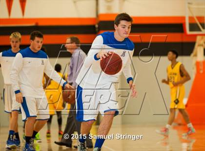 Thumbnail 2 in Castro Valley vs. Acalanes (Rob Vares Jr. Memorial Tournament) photogallery.