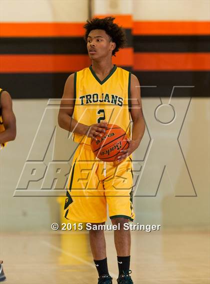 Thumbnail 2 in Castro Valley vs. Acalanes (Rob Vares Jr. Memorial Tournament) photogallery.