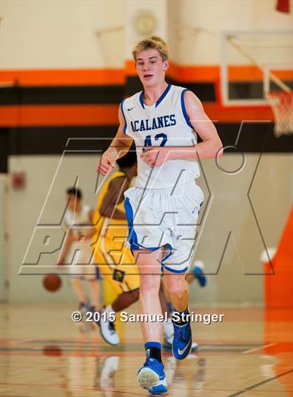 Thumbnail 3 in Castro Valley vs. Acalanes (Rob Vares Jr. Memorial Tournament) photogallery.