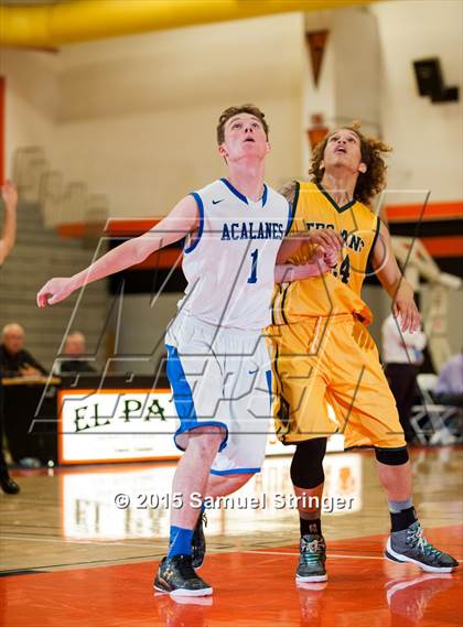Thumbnail 3 in Castro Valley vs. Acalanes (Rob Vares Jr. Memorial Tournament) photogallery.