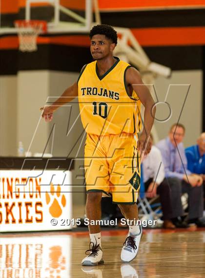Thumbnail 2 in Castro Valley vs. Acalanes (Rob Vares Jr. Memorial Tournament) photogallery.