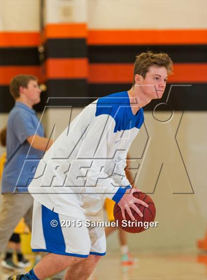 Thumbnail 3 in Castro Valley vs. Acalanes (Rob Vares Jr. Memorial Tournament) photogallery.