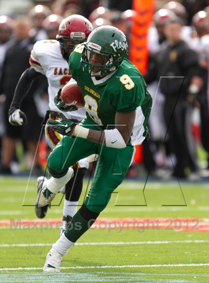 Thumbnail 3 in William Floyd vs. Sachem East (Suffolk County D1 Final) photogallery.