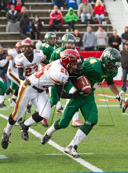 Thumbnail 3 in William Floyd vs. Sachem East (Suffolk County D1 Final) photogallery.