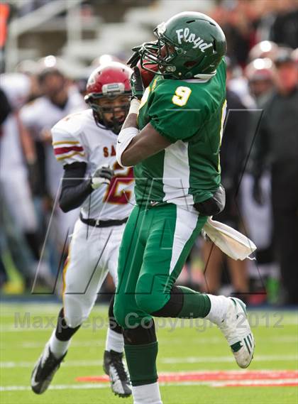 Thumbnail 2 in William Floyd vs. Sachem East (Suffolk County D1 Final) photogallery.