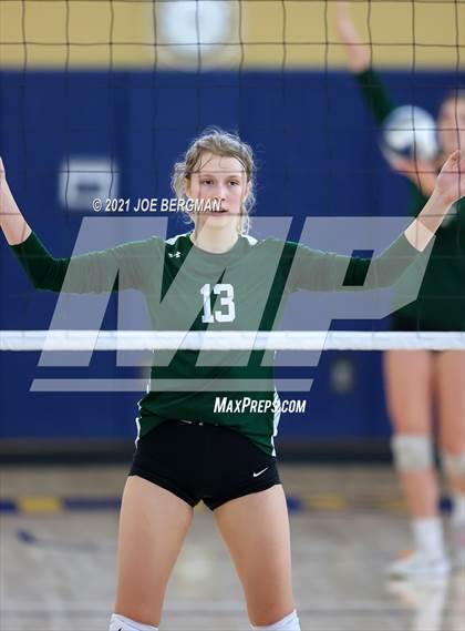 Thumbnail 2 in Garces Memorial vs. East Bakersfield (CIF-CS D4 Final) photogallery.