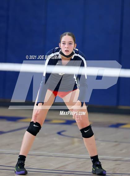 Thumbnail 3 in Garces Memorial vs. East Bakersfield (CIF-CS D4 Final) photogallery.