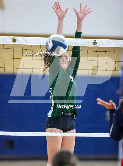 Thumbnail 1 in Garces Memorial vs. East Bakersfield (CIF-CS D4 Final) photogallery.