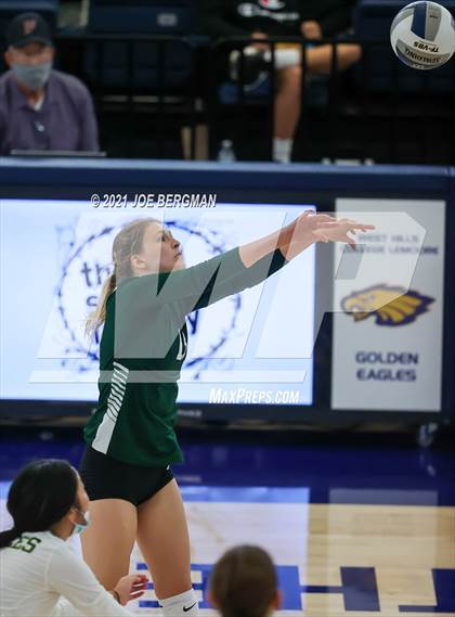 Thumbnail 1 in Garces Memorial vs. East Bakersfield (CIF-CS D4 Final) photogallery.
