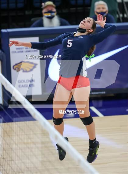 Thumbnail 2 in Garces Memorial vs. East Bakersfield (CIF-CS D4 Final) photogallery.