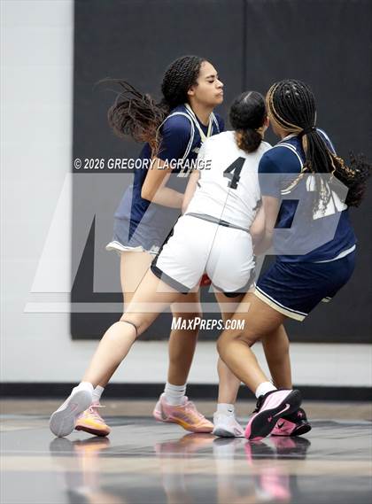 Thumbnail 3 in Little Elm vs Guyer photogallery.