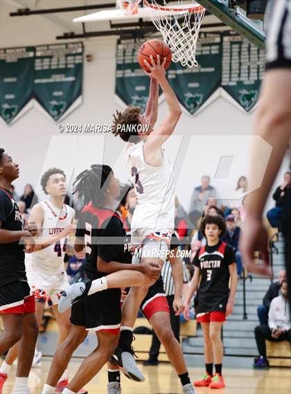 Thumbnail 2 in Liverpool vs Utica Academy of Science (NYSPHSAA Section 3 AAA Semifinal) photogallery.