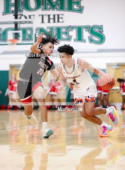 Thumbnail 3 in Liverpool vs Utica Academy of Science (NYSPHSAA Section 3 AAA Semifinal) photogallery.