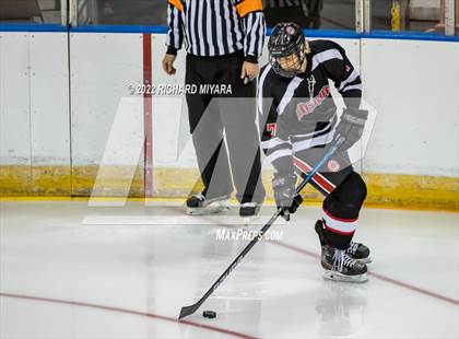 Thumbnail 3 in Bedford vs Concord (NHIAA D1 Final) photogallery.