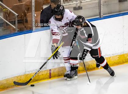 Thumbnail 3 in Bedford vs Concord (NHIAA D1 Final) photogallery.