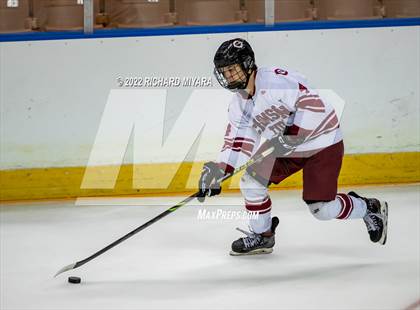 Thumbnail 1 in Bedford vs Concord (NHIAA D1 Final) photogallery.