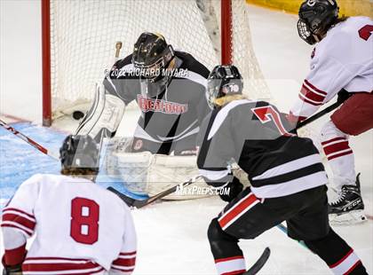 Thumbnail 1 in Bedford vs Concord (NHIAA D1 Final) photogallery.