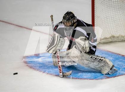 Thumbnail 3 in Bedford vs Concord (NHIAA D1 Final) photogallery.