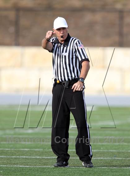 Thumbnail 2 in Georgetown vs. Rouse (UIL 4A Division 2 Semifinal) photogallery.