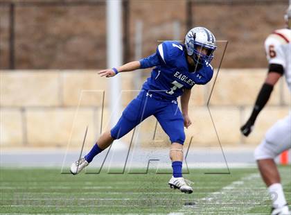 Thumbnail 3 in Georgetown vs. Rouse (UIL 4A Division 2 Semifinal) photogallery.