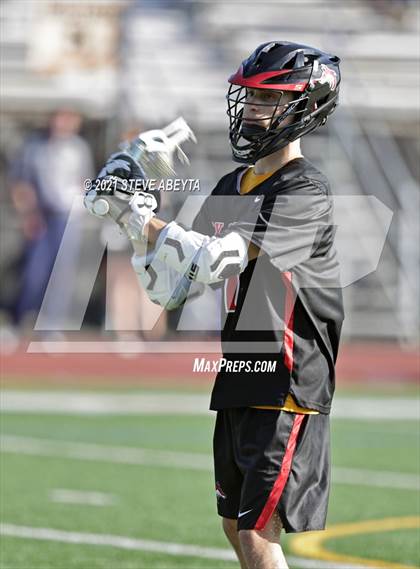 Thumbnail 3 in Bethel Park vs Fox Chapel (WPIAL 3A Quarterfinal) photogallery.
