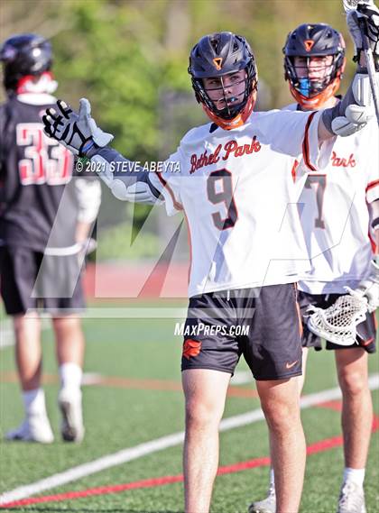 Thumbnail 2 in Bethel Park vs Fox Chapel (WPIAL 3A Quarterfinal) photogallery.