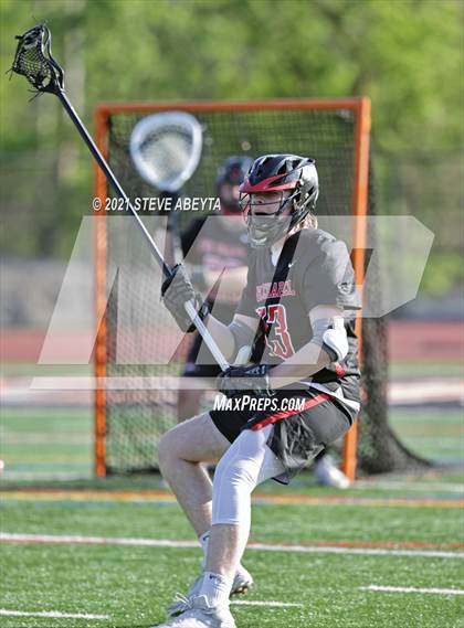 Thumbnail 2 in Bethel Park vs Fox Chapel (WPIAL 3A Quarterfinal) photogallery.