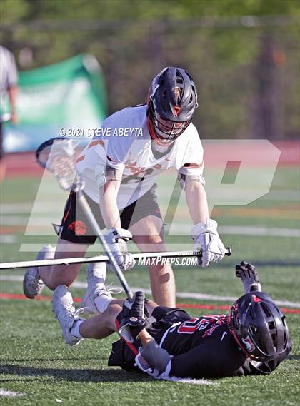 Thumbnail 3 in Bethel Park vs Fox Chapel (WPIAL 3A Quarterfinal) photogallery.