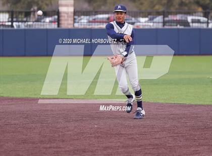 Thumbnail 3 in Rockwall vs Dallas Jesuit photogallery.
