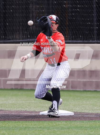 Thumbnail 3 in Rockwall vs Dallas Jesuit photogallery.