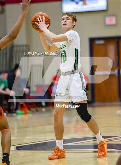 Thumbnail 3 in Tatum vs. LaPorte (Hardin-Jefferson Basketball Marathon) photogallery.