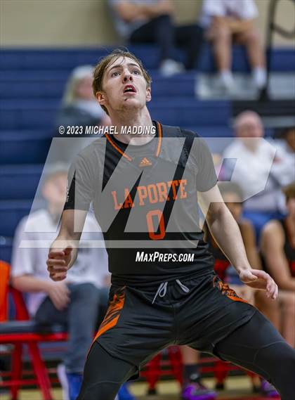 Thumbnail 2 in Tatum vs. LaPorte (Hardin-Jefferson Basketball Marathon) photogallery.