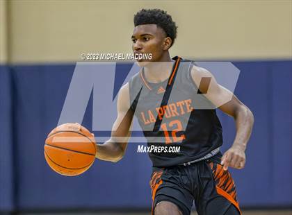 Thumbnail 3 in Tatum vs. LaPorte (Hardin-Jefferson Basketball Marathon) photogallery.