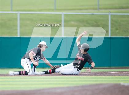 Thumbnail 1 in Franklin vs Hickory (PIAA D10 3A Semi Finals) photogallery.