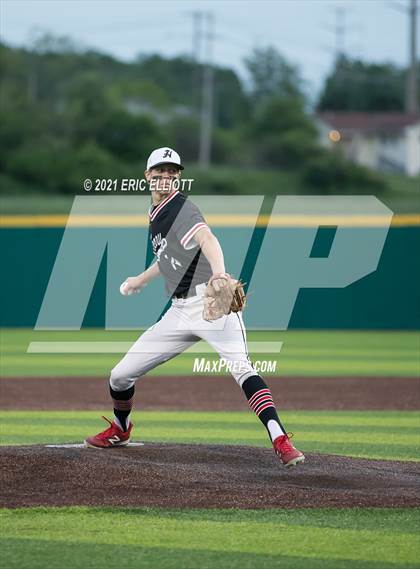 Thumbnail 2 in Franklin vs Hickory (PIAA D10 3A Semi Finals) photogallery.