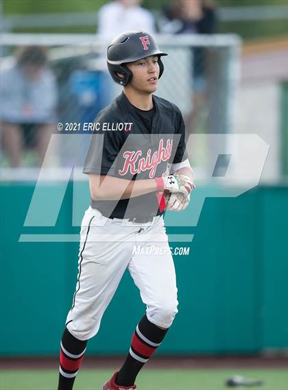 Thumbnail 3 in Franklin vs Hickory (PIAA D10 3A Semi Finals) photogallery.